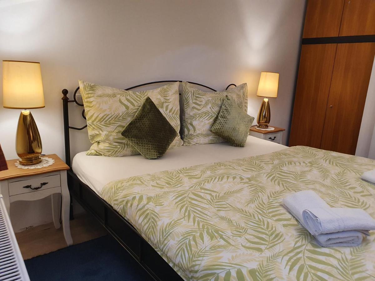 Karmelita Boutique Apartman Sopron Extérieur photo