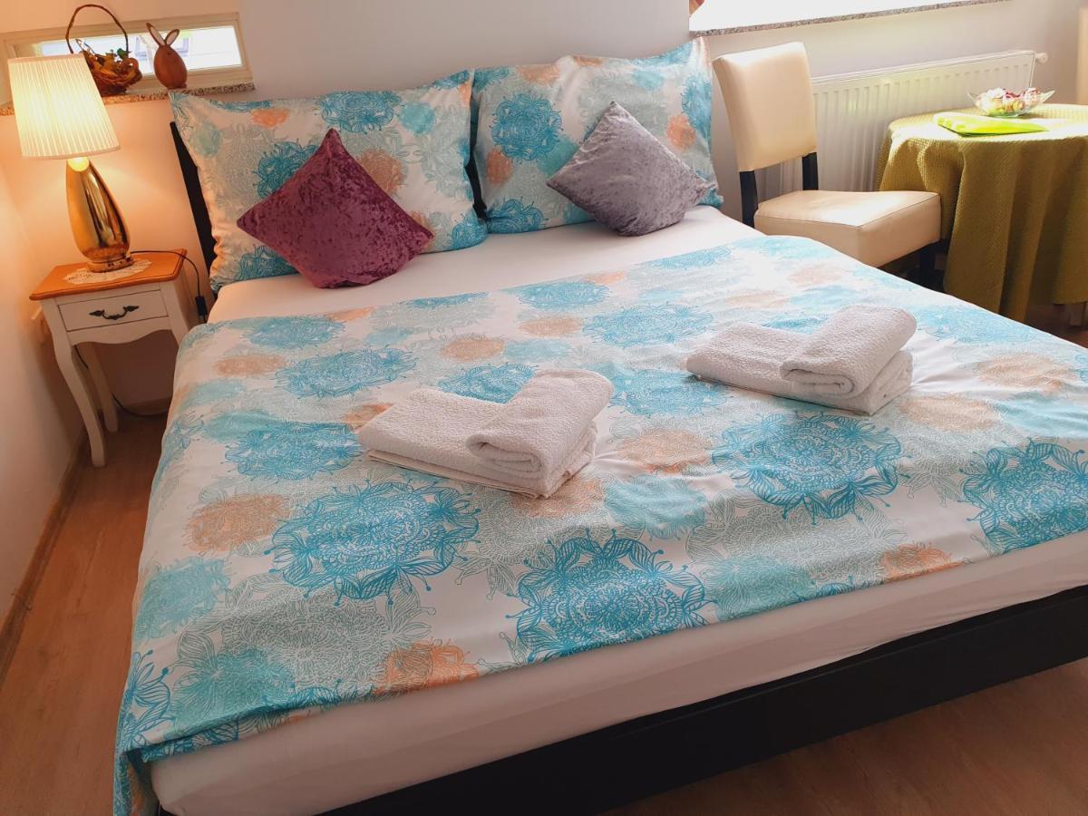Karmelita Boutique Apartman Sopron Extérieur photo